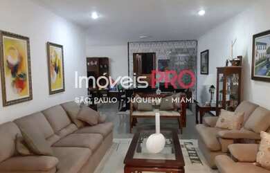 Imagem: A casa possui 3 Dormitórios, 1 Banheiro, 350m² de Área e