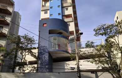 Imagem: O apartamento possui 1 Dormitório, 2 Banheiros, 1 Vaga na garagem