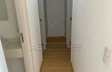 Imagem 10: Apartamento com sala dois ambientes, cozinha planejada, lavanderia, lavabo, banheiro socia