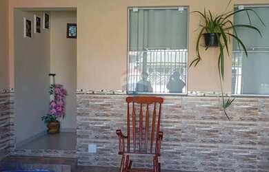 Imagem: A casa possui 2 Dormitórios, 2 Banheiros, 103m² de Área e