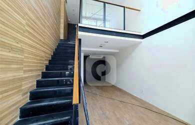 Imagem: O depósito possui 1 Vaga na garagem, 91m² de Área e está