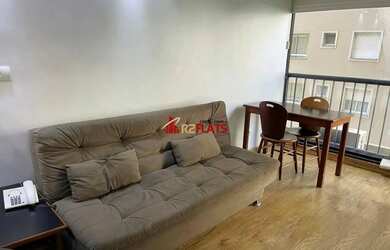 Imagem: O studio possui 1 Dormitório, 1 Banheiro, 1 Vaga na garagem