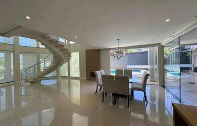 Imagem 6: ROYAL TENNIS - Sobrado para Locação com 4 Quartos 4 Suítes , Área...