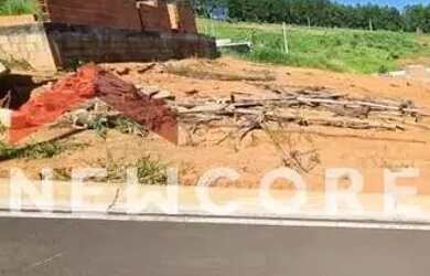 Imagem: O terreno possui 250m² de Área, Imóvel novo, Churrasqueira