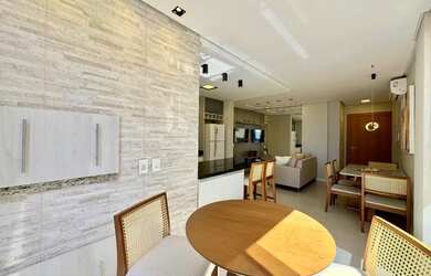 Imagem 2: APENAS UMA QUADRA DO MAR, COM VISTA ETERNA PARA O MAR