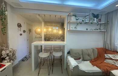 Imagem: O apartamento possui 2 Dormitórios, 1 Banheiro, 2 Vagas na