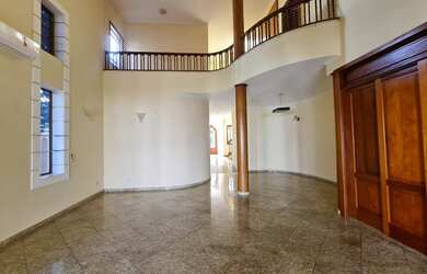 Imagem: A casa em condomínio possui 3 Dormitórios, 5 Banheiros, 4