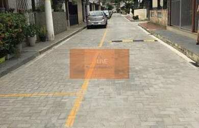 Imagem: A casa em condomínio possui 2 Dormitórios, 2 Banheiros, 1