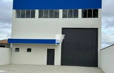 Imagem: O depósito possui 5 Vagas na garagem, 280m² de Área e está