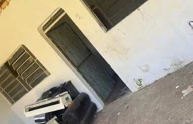 Imagem: O apartamento para alugar possui 2 Dormitórios, 1 Banheiro