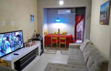 Imagem: A casa possui 3 Dormitórios, 2 Banheiros, 1 Vaga na garagem