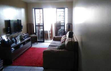 Imagem: A casa possui 3 Dormitórios, 1 Banheiro, 1 Vaga na garagem