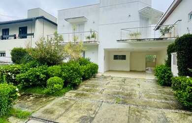 Imagem: A casa em condomínio possui 3 Dormitórios, 2 Banheiros, 4