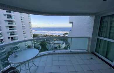 Imagem: O studio possui 1 Dormitório, 1 Banheiro, 1 Vaga na garagem