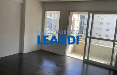 Imagem: O depósito possui 1 Vaga na garagem, 32m² de Área e está