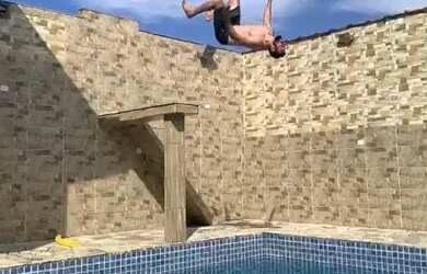 Imagem 3: Casa com piscina na divisa entre Caraguatatuba e Ubatuba