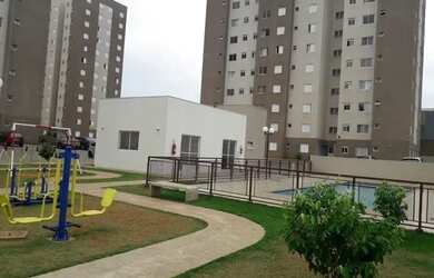 Imagem: O apartamento possui 2 Dormitórios, 1 Banheiro, 1 Vaga na garagem