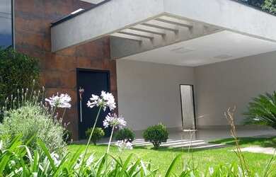 Imagem: A casa em condomínio possui 3 Dormitórios, 5 Banheiros, 4