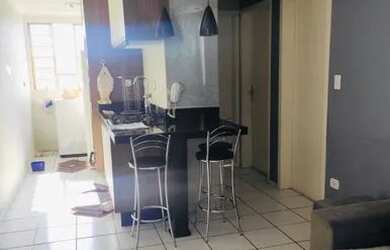 Imagem: O apartamento possui 2 Dormitórios, 1 Banheiro, 1 Vaga na garagem