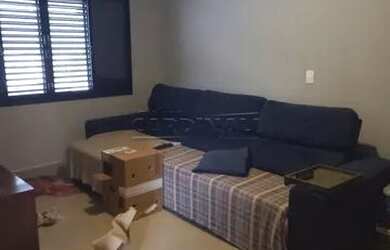 Imagem: A casa em condomínio possui 3 Dormitórios, 1 Banheiro, 2 Vagas