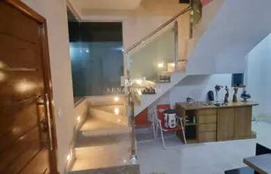 Imagem: A casa possui 3 Dormitórios, 2 Banheiros, 1 Vaga na garagem