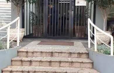 Imagem: O apartamento possui 1 Dormitório, 1 Banheiro, 1 Vaga na garagem