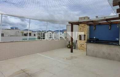 Imagem: O apartamento na cobertura possui 5 Dormitórios, 5 Banheiros