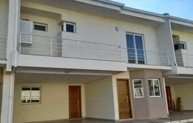 Imagem: A casa possui 3 Dormitórios, 4 Banheiros, 1 Vaga na garagem