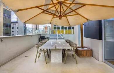 Imagem: O apartamento possui 3 Dormitórios, 2 Banheiros, 2 Vagas na