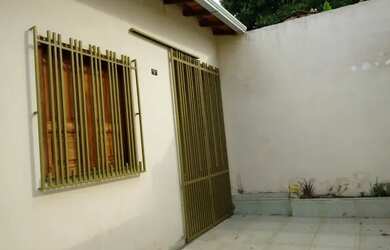 Imagem: A casa em condomínio possui 1 Dormitório, 1 Banheiro e está