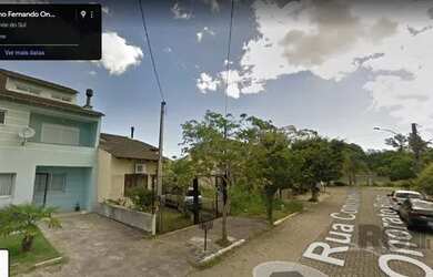Imagem 2: Casa, estilo sobrado, com 03 dormitórios 01suíte e 02 vagas, no bairro...