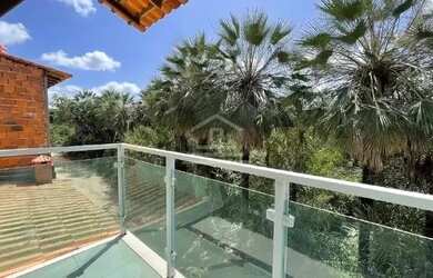 Imagem: A casa em condomínio possui 3 Dormitórios, 2 Banheiros, 1