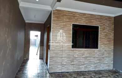 Imagem: A casa possui 4 Dormitórios, 2 Banheiros, 2 Vagas na garagem