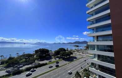 Imagem: O apartamento possui 4 Dormitórios, 5 Banheiros, 2 Vagas na