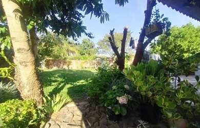 Imagem 14: Casa Ampla de 3 dormitórios sendo 1 suíte. Garagem coberta 2 carros. Pátio frente e fundos