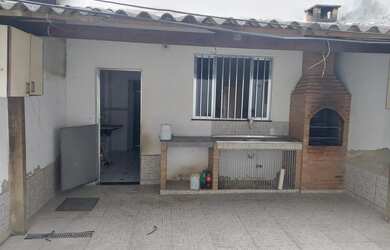 Imagem 4: Casa para aluguel possui 30 metros quadrados com 2 quartos em Valverde...