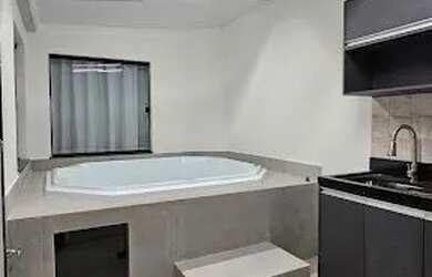 Imagem: A casa em condomínio possui 3 Dormitórios, 2 Banheiros, 2