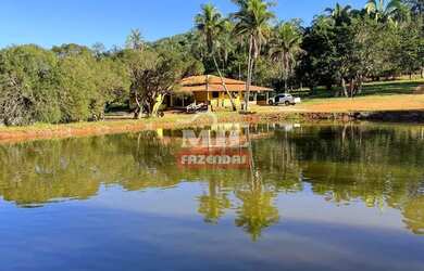 Imagem: A fazenda possui 500m² de Área, Varanda e está localizado