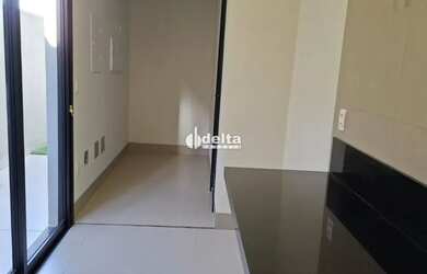 Imagem 10: Casa no condomínio Terras Alpha disponível para venda em Uberlândia-MG