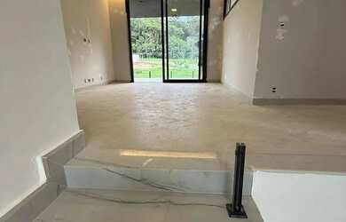 Imagem 13: Imovel Novo Sobrado frente Mata Jardins França