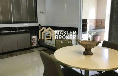 Imagem 16: Casa para locação, 4 quartos, 2 suítes e 2 semi, DCE, quintal, ótimo acabamento, linda vis