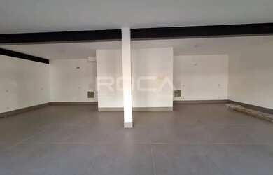 Imagem: O depósito possui 2 Vagas na garagem, 65m² de Área e Imóvel