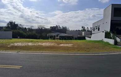 Imagem: O terreno possui 586m² de Área e está localizado em Jardim