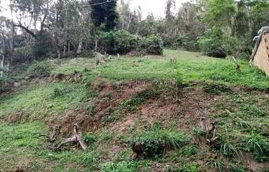 Imagem: O terreno possui 450m² de Área e está localizado em Rio