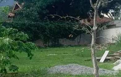 Imagem: O terreno possui 330m² de Área e está localizado em Vargem