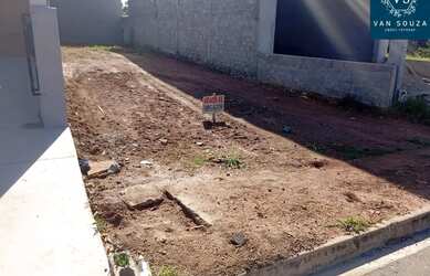 Imagem: O terreno possui 222m² de Área e está localizado em Parque