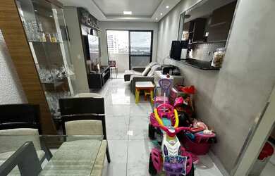 Imagem: O apartamento possui 3 Dormitórios, 2 Banheiros, 1 Vaga na