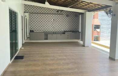 Imagem: A casa em condomínio possui 3 Dormitórios, 3 Banheiros, 2