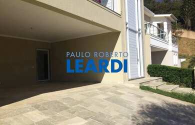 Imagem: A casa em condomínio possui 3 Dormitórios, 4 Banheiros, 4