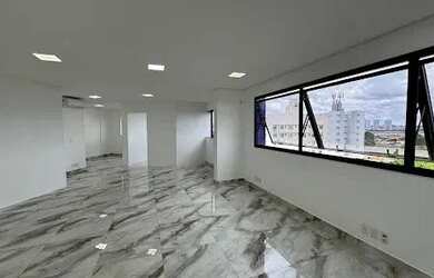 Imagem: O depósito possui 2 Vagas na garagem e 89m² de Área e está